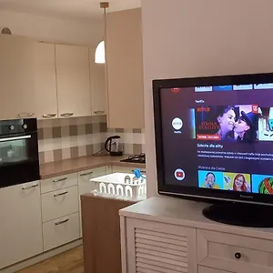 Apartament 24h Self Check-in Lotnisko Samodzielne Zameldowanie Blisko Stadion Targi Szpitale I Uczelnie 