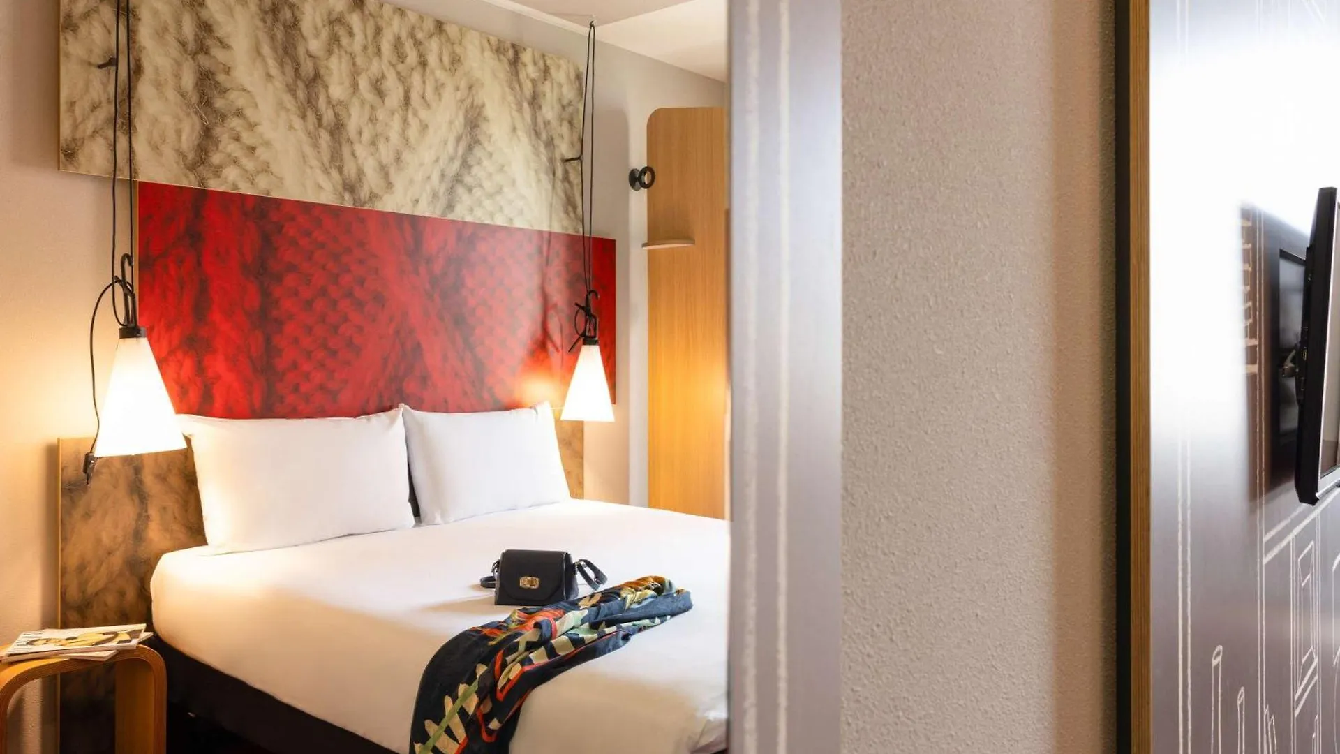 Отель Ibis Rotterdam City Centre