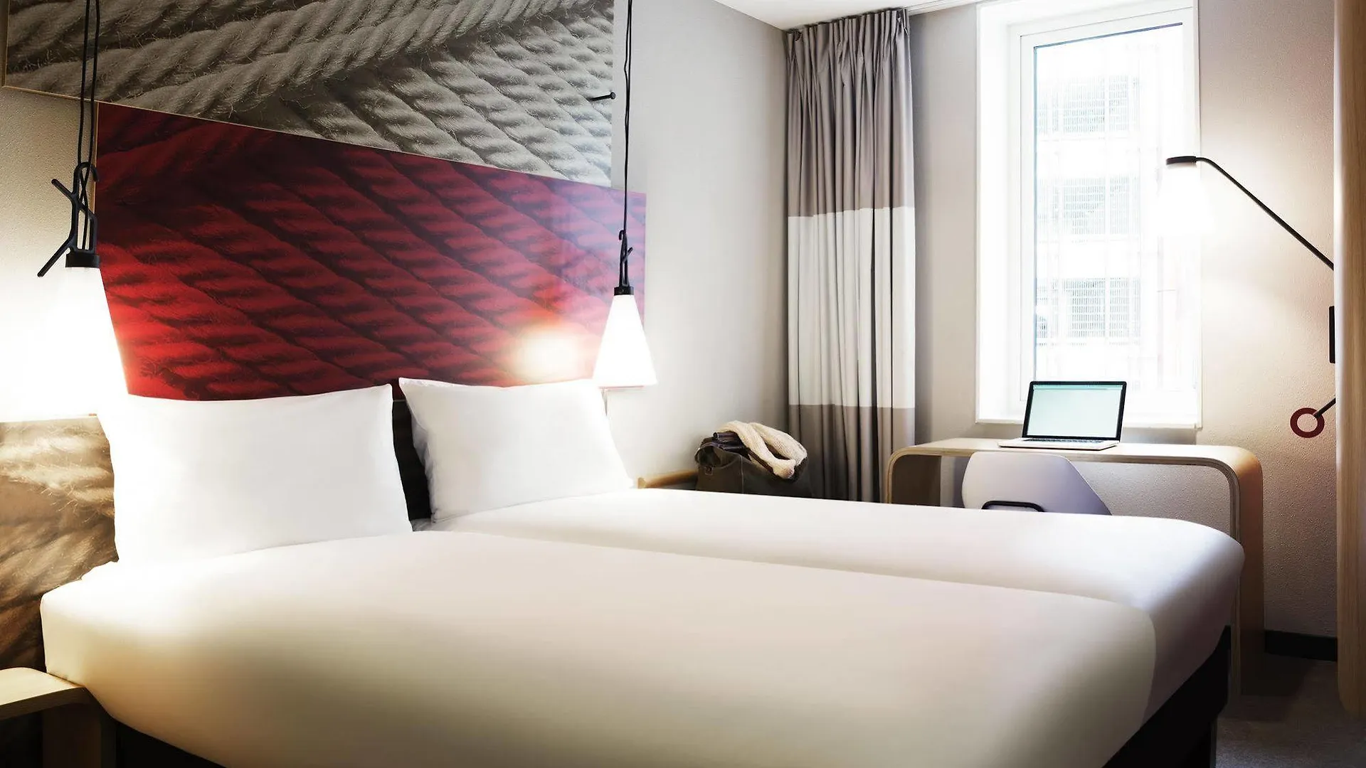 Отель Ibis Rotterdam City Centre 3*,  Нидерланды